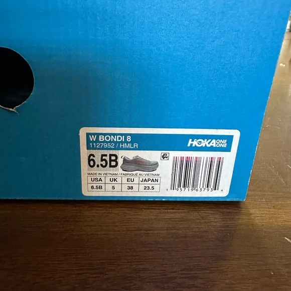 Hoka Women's Bondi 8 Light Gray and Coral Athletic Shoes - Picture 6 of 6